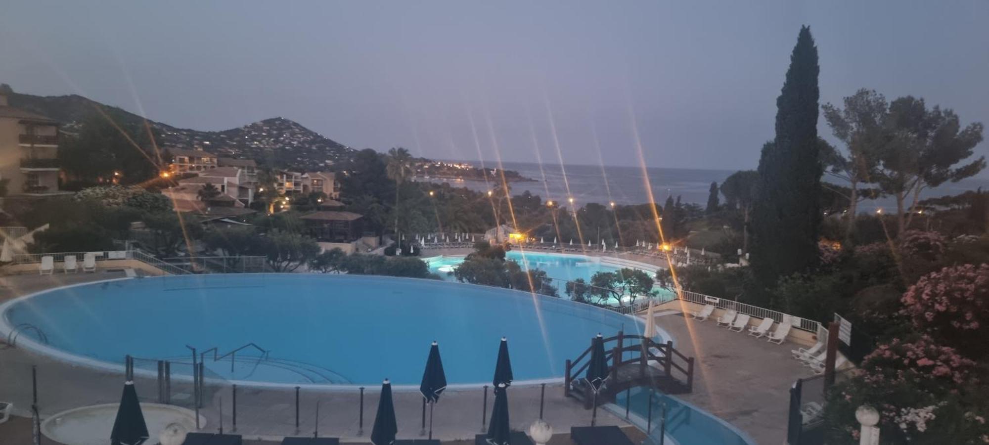 Agay Cap Esterel Le Hameau F2 Clim Plein Sud Dernier Etage Magnifique Vue Mer Saint-Raphaël Exterior foto